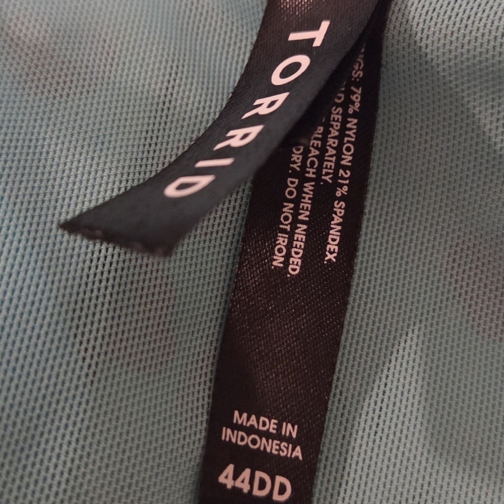 Torrid Perfect T Front Close Lightly Lined Underwire Bra Cherries 44DD Blue - Picture 3 of 3